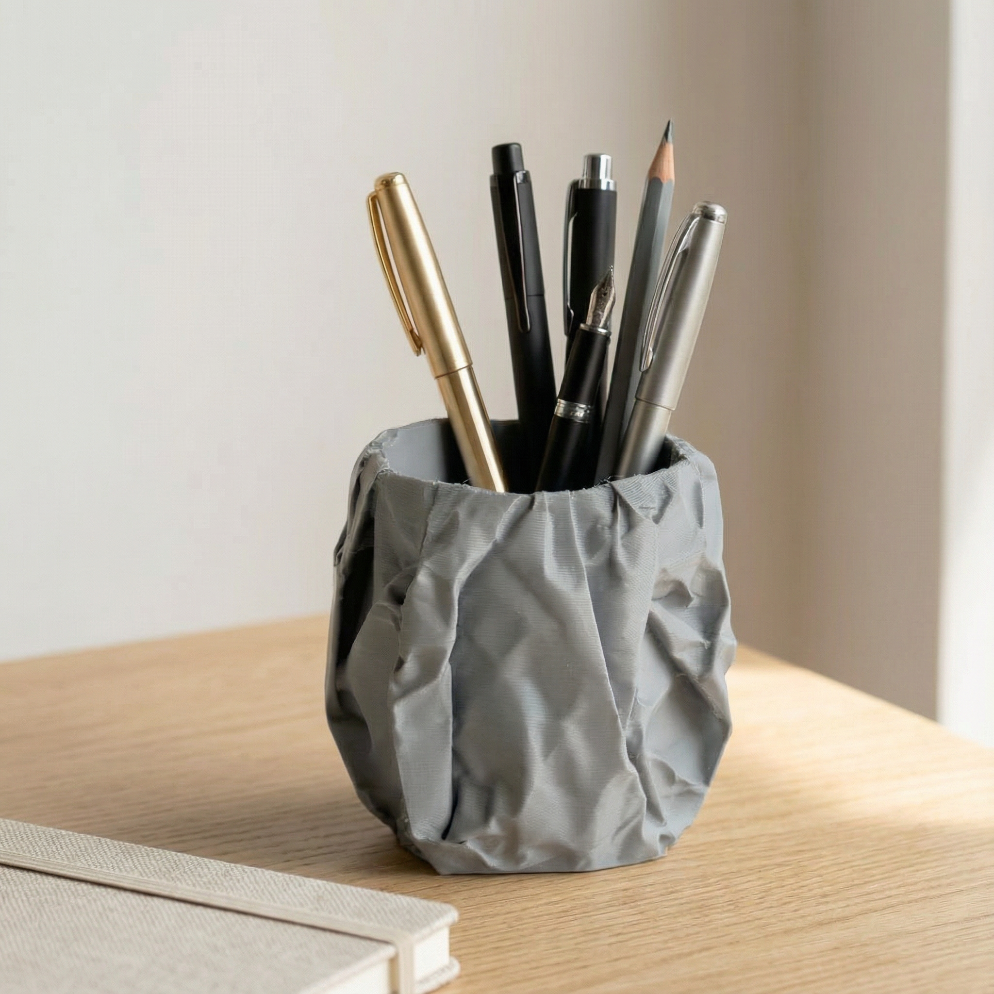 Crinkle Pen Stand – Modern 3D Printed Desk Organizer