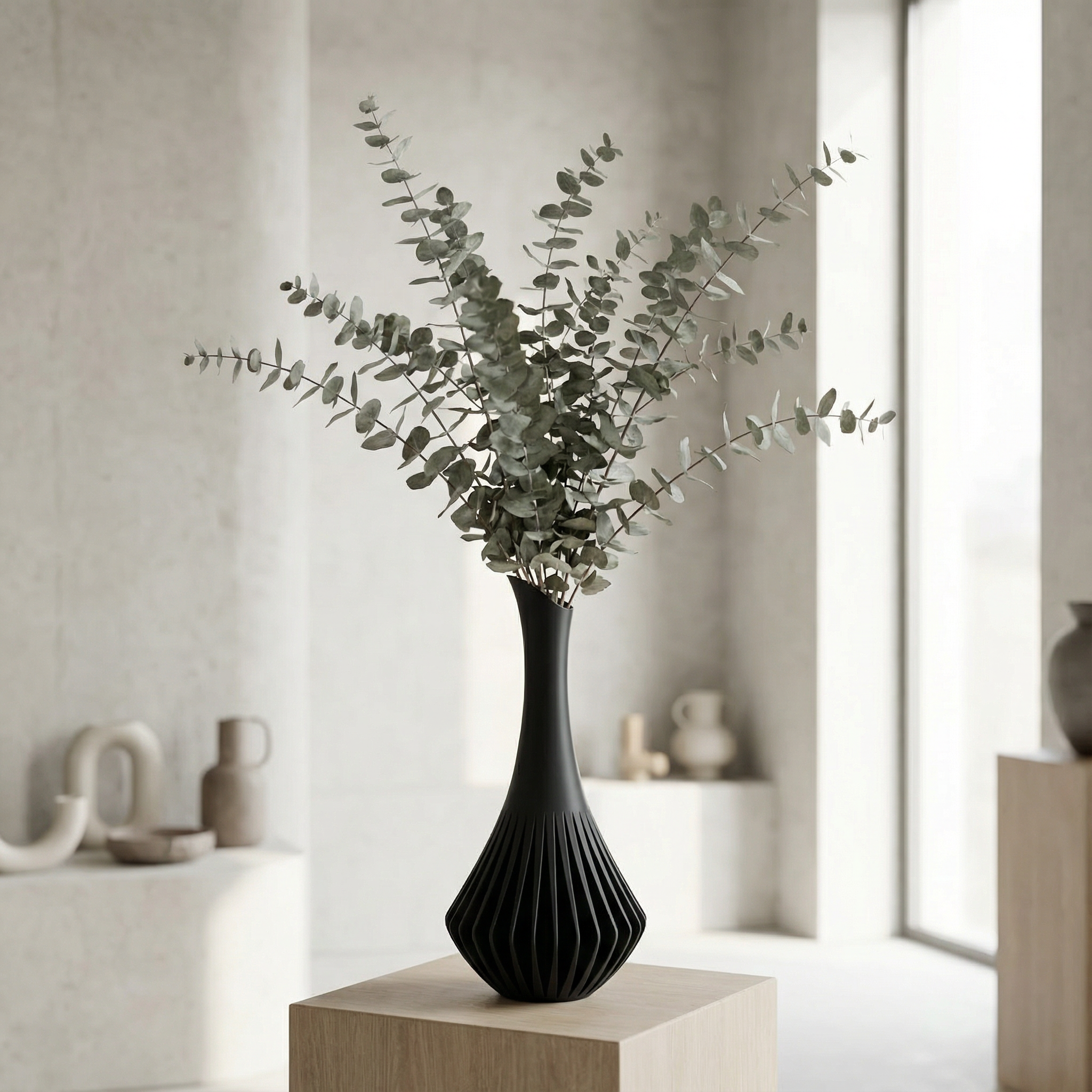 Modern Sculptural Vase with Ribbed Design – Minimal Decorative Vase for Dried Flowers & Home Décor