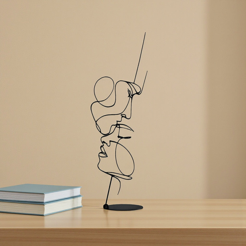 3D Printed Abstract Line Face Sculpture – Modern Minimal Art Showpiece