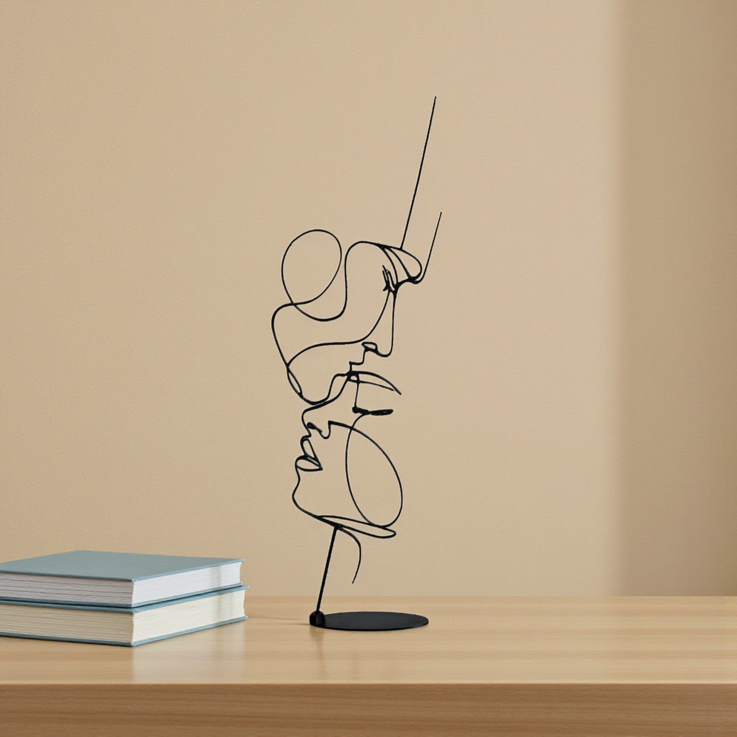 3D Printed Abstract Line Face Sculpture – Modern Minimal Art Showpiece