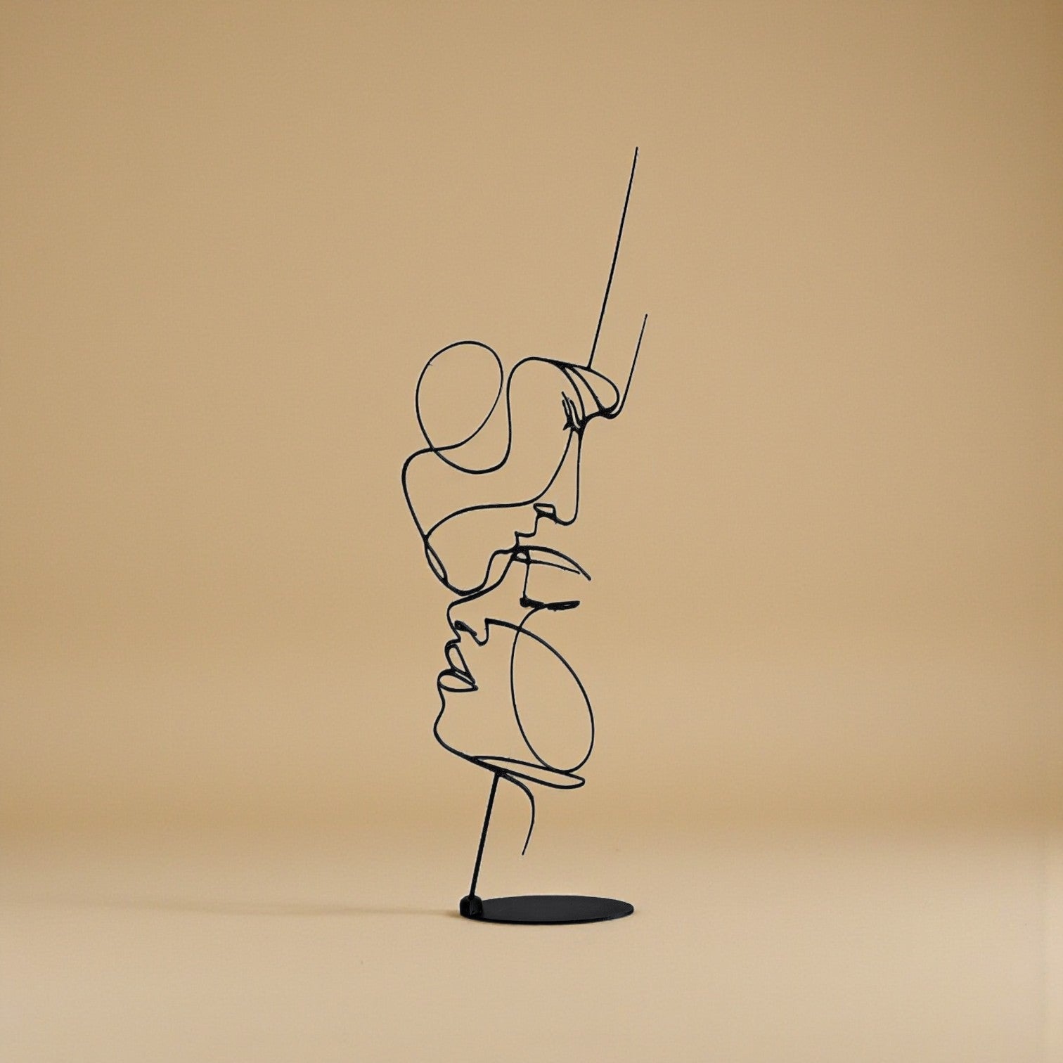 3D Printed Abstract Line Face Sculpture – Modern Minimal Art Showpiece