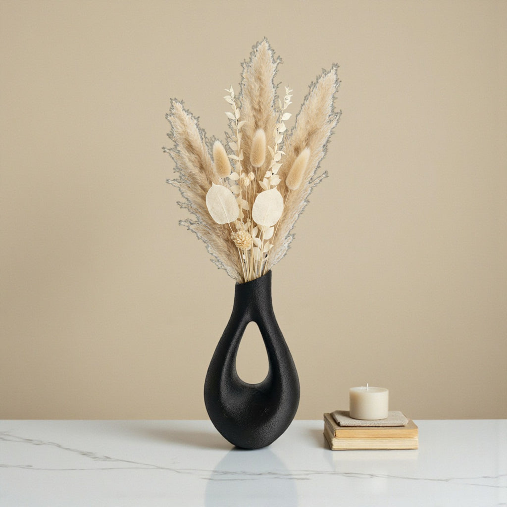 Eclipse Loop Vase – Matte Black 3D Printed Sculpture Vase