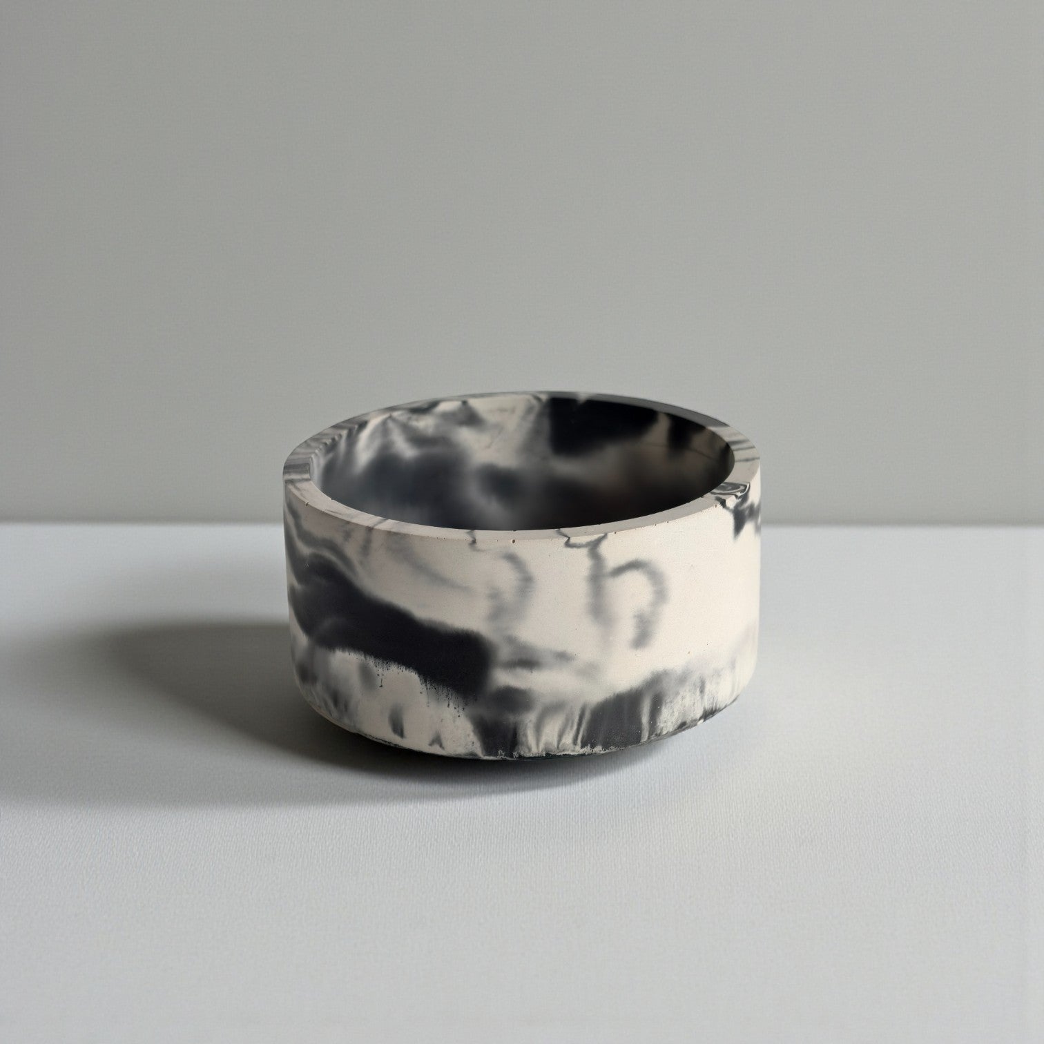 Marble Round Planter – Handcrafted Concrete Succulent Pot