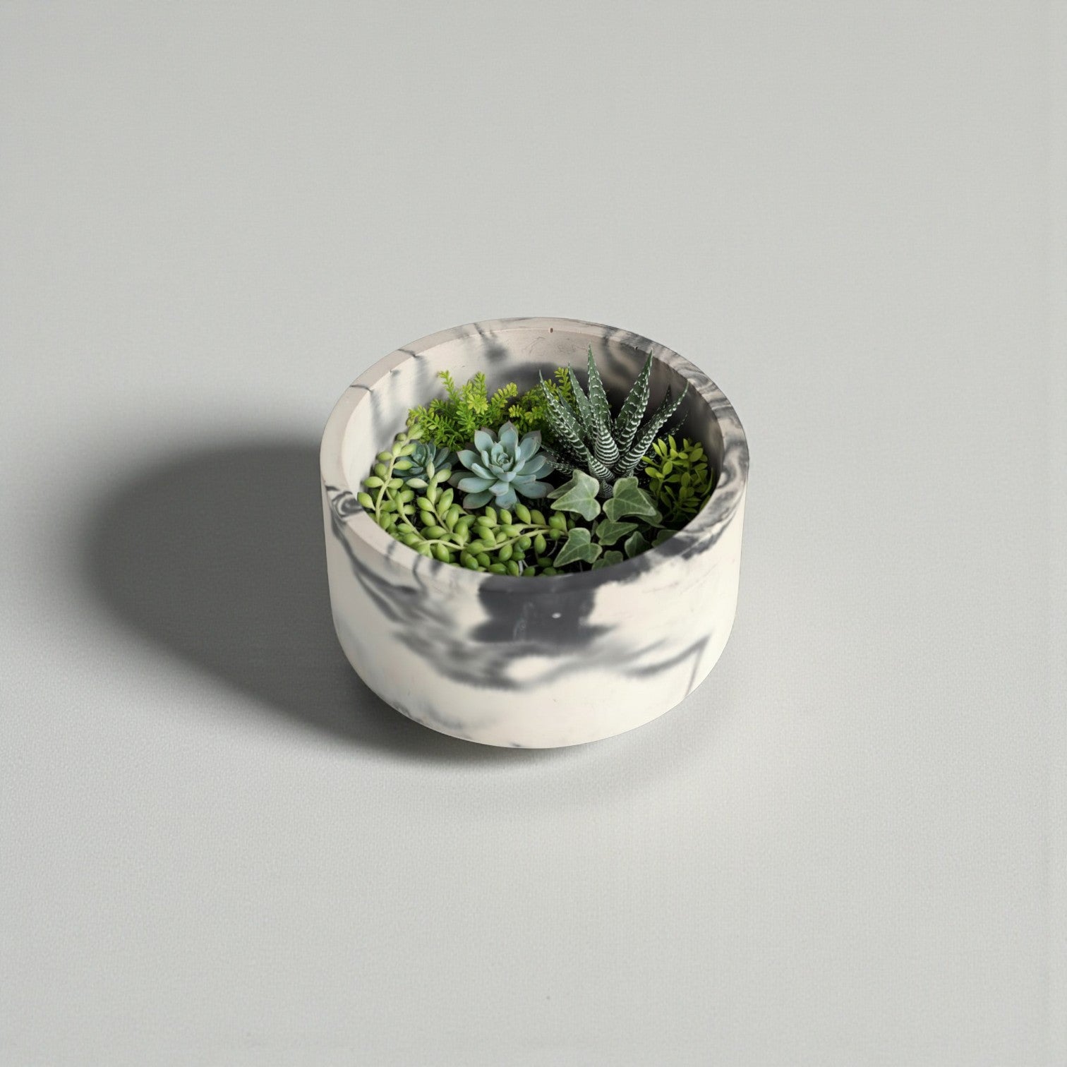Marble Round Planter – Handcrafted Concrete Succulent Pot