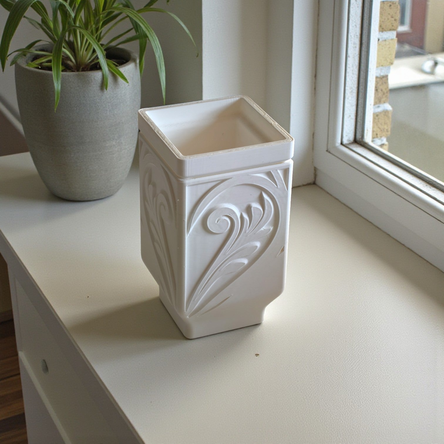 Modern Sculpted Planter with Drainage Hole – Minimal White Designer Pot for Indoor Plants