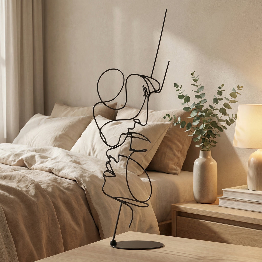 3D Printed Abstract Line Face Sculpture – Modern Minimal Art Showpiece